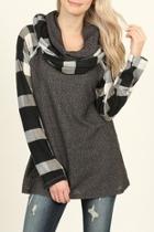  Double-layered Turtle-neck Plaid-contrast-top