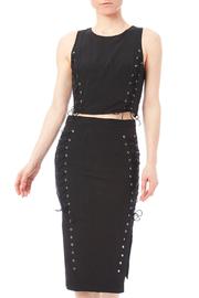  Grommet Detail Top