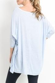  Front Slit. Top