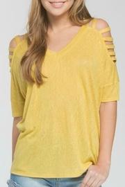  Emeline Cold-shoulder Top