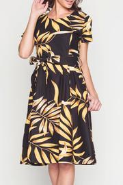  Knee Hight Dress With Belt