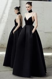  Sleeveless Silk Gown