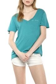  Be Free Tee