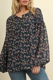 Black-floral Button-print Blouse