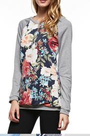  Floral Raglan Top
