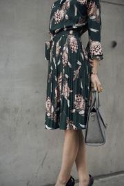  Feathers A Float Dress