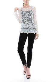  Lace Long-sleeve Blouse