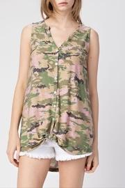  Sleeveless Camo Top