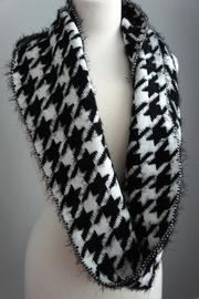  Houndstooth Sweater Scarf