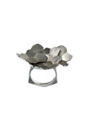  Overlapped Honeycomb Ring