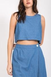  Button Back Crop-top