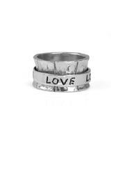  Love Ring