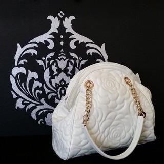White Floral Design Purse