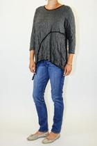  Simon Tunic