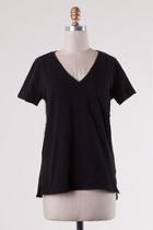  Classic Black Pocket-tee