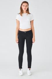  Emma Low Rise Skinny Jean In Riker