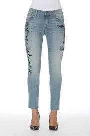  Crop Embriodered Jean