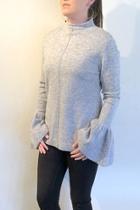  Tulip Sleeve Sweater