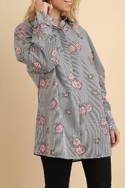  Stripe-floral Button-up Blouse