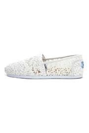  White Lace Shoe