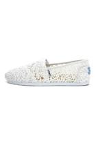  White Lace Shoe