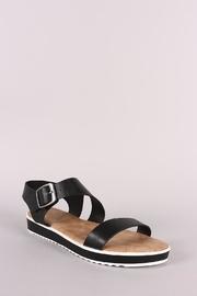  Low Flatform Sandals