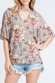  Floral Keyhole-cutout Top