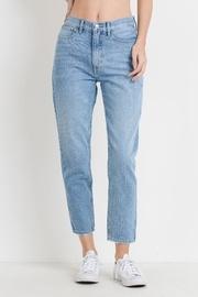  Light Mom Jeans