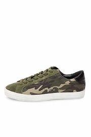  Blast Camoflage Sneaker