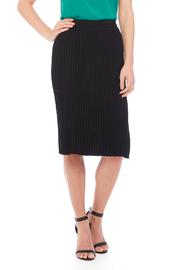  Black Pleated Skirt