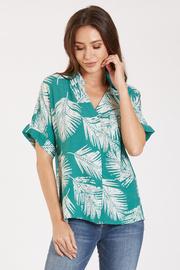  Andrea Leaf Printed Shirt