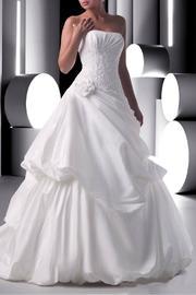  Strapless Taffeta Gown