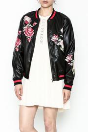  Sarah Bomber