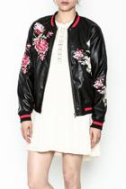  Sarah Bomber