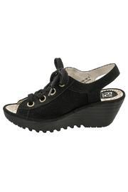  Yuta Lace-up Wedge