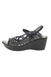  Deluxe Cutout Wedge