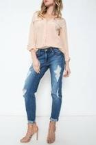  Relaxed Distressed Skinny Jean