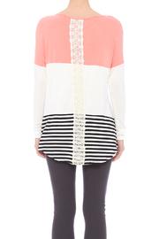  Colorblock Tee