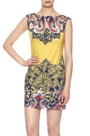  Lace Sleeveless Sheath