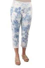  Tie-dyed Capri's