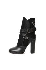  Edgy Black Boots