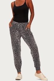  Jenny Leopard Jogger