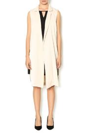  Long Sleeveless Blazer