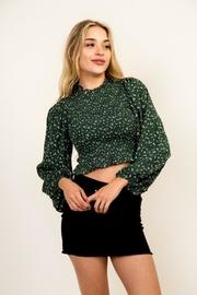 Puffy Sleeve Top