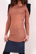  Ribbed Shoulder Sweater