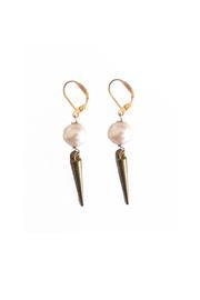  Pearl Spike Earring