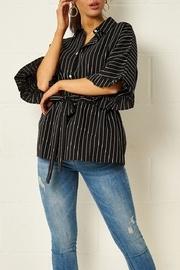  Monochrome Striped Shirt