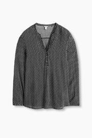  Flowing Blouse
