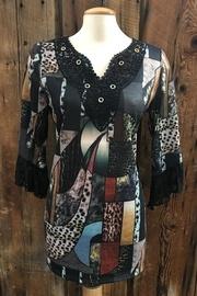  Wisteria Plus-size Top
