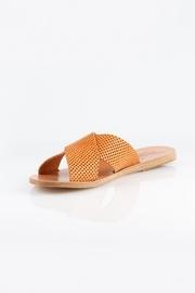  Thais Natural Sandal